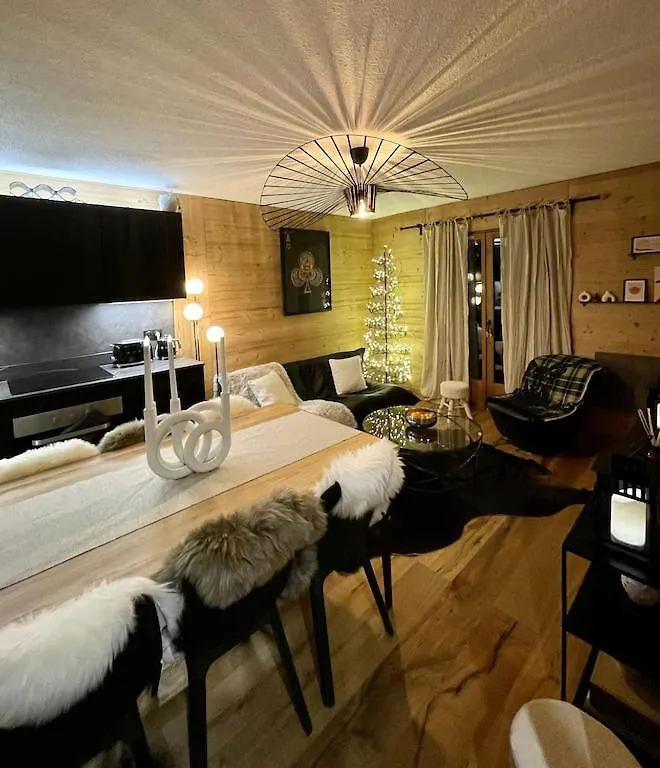 Megeve -White Aster- Charming Renovated Apartment