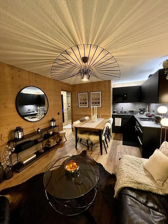 Megeve -White Aster- Charming Renovated Apartment